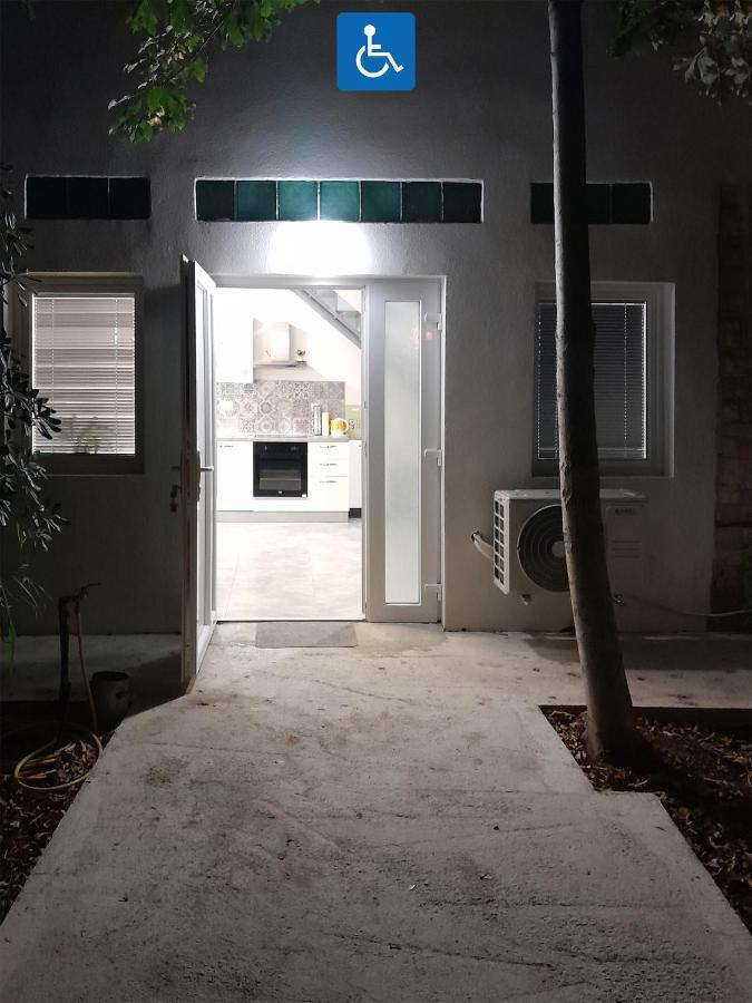 Apartments Mare Пула Екстериор снимка