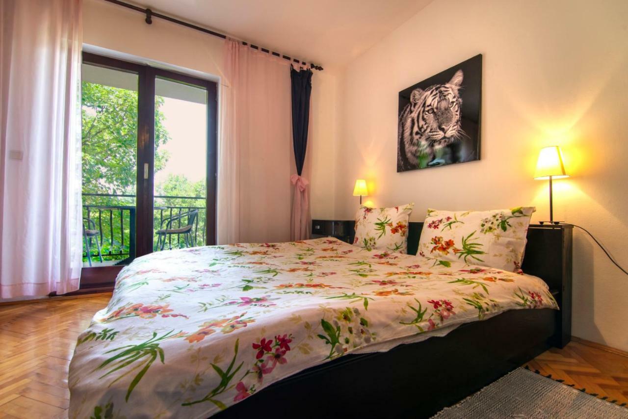 Apartments Mare Пула Екстериор снимка